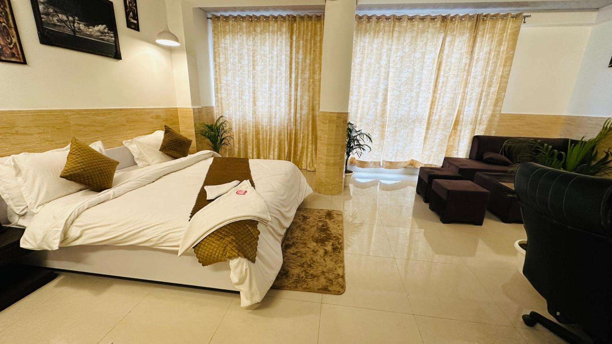 Hotel Dr White House - Noida Sector 18 Exterior foto
