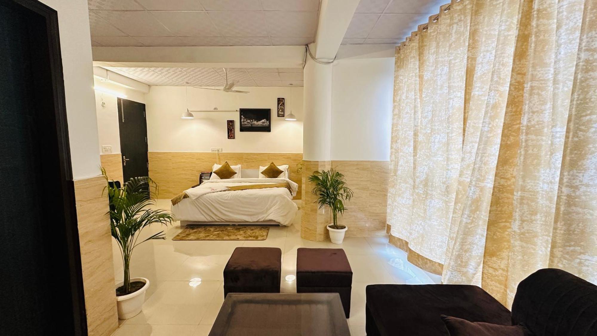 Hotel Dr White House - Noida Sector 18 Exterior foto